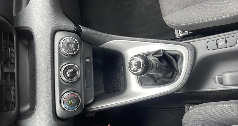Toyota Yaris cena 71900 przebieg: 41240, rok produkcji 2022 z Szczytna małe 254